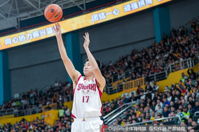 法阿英三强争霸，谁才是真正冠军？